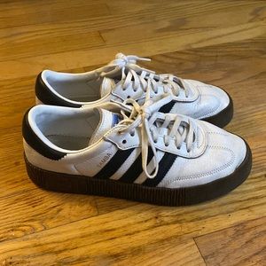 Adidas sambarose